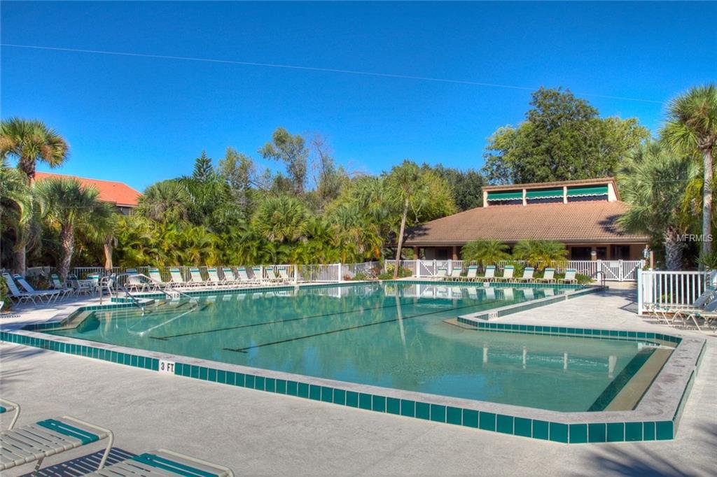 7710  LAKE VISTA CT  #205,LAKEWOOD RANCH,34202